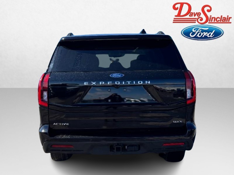 Ford Expedition Max Vehicle Full-screen Gallery Image 08