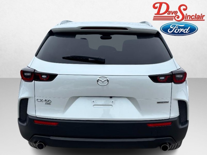 Mazda CX-50 Vehicle Full-screen Gallery Image 08