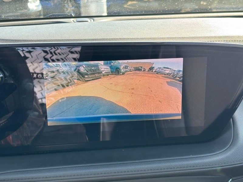 Buick Encore GX Vehicle Full-screen Gallery Image 21