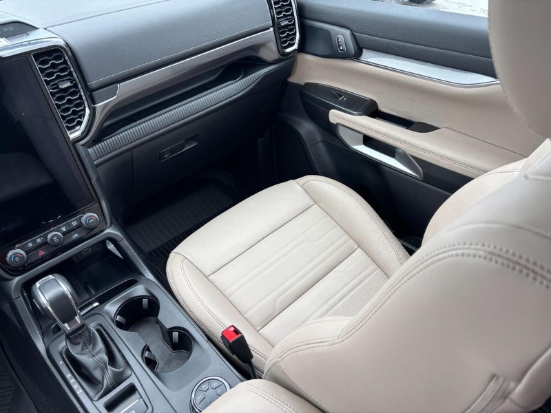 Ford Ranger Vehicle Full-screen Gallery Image 15