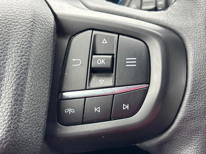 Ford Ranger Vehicle Full-screen Gallery Image 21