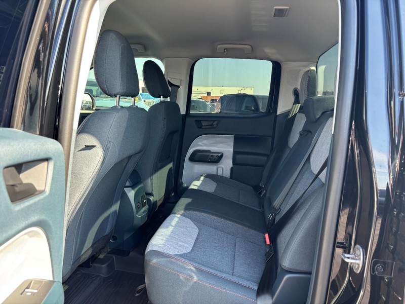 Ford Maverick Vehicle Image 12