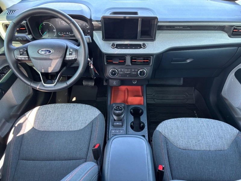 Ford Maverick Vehicle Image 13