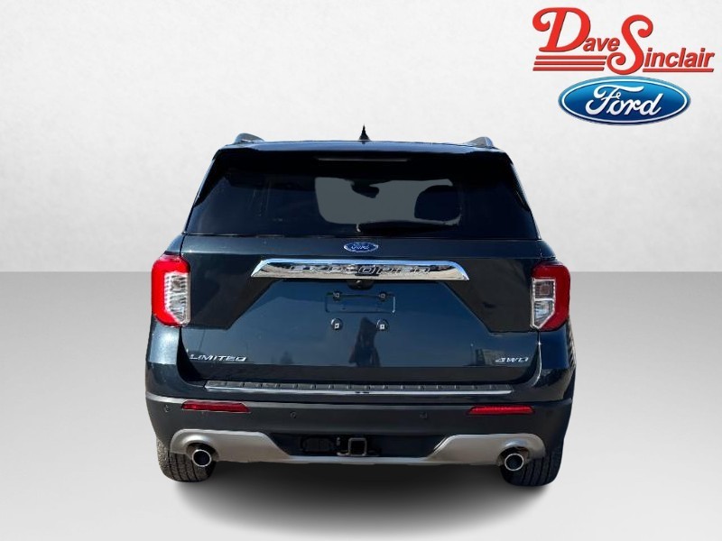 Ford Explorer Vehicle Full-screen Gallery Image 08