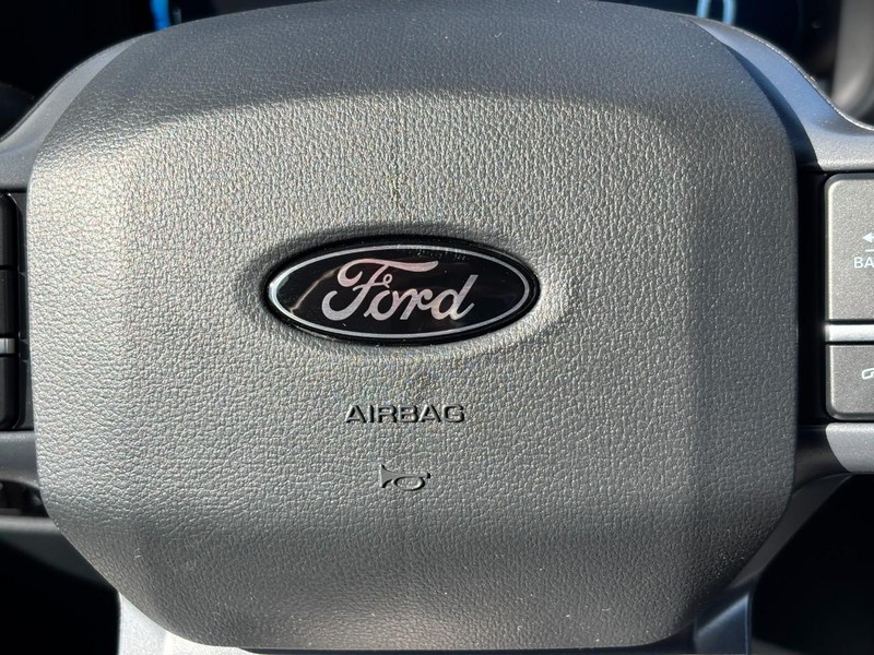 Ford F-150 Vehicle Full-screen Gallery Image 20