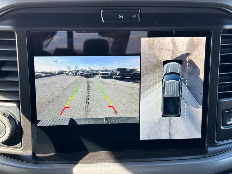 Ford F-150 Vehicle Full-screen Gallery Image 24