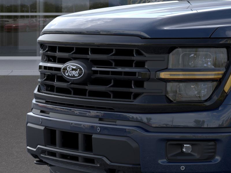 Ford F-150 Vehicle Full-screen Gallery Image 19
