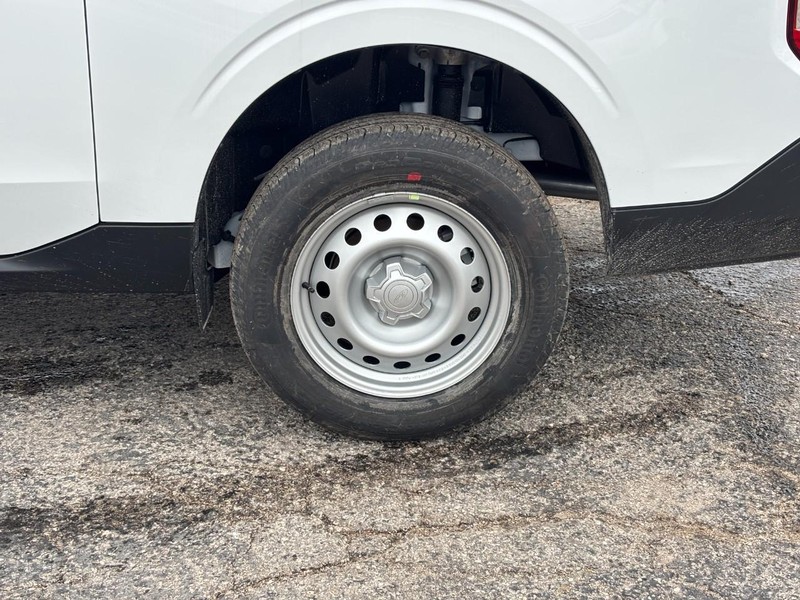 Ford Maverick Vehicle Full-screen Gallery Image 11