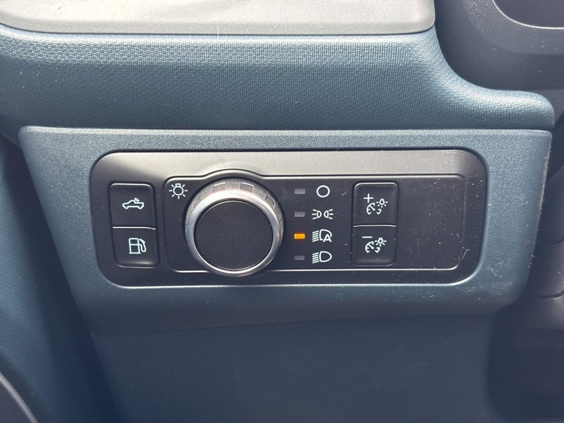 Ford Maverick Vehicle Full-screen Gallery Image 18