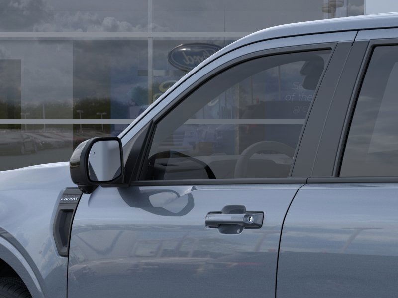 Ford Maverick Vehicle Full-screen Gallery Image 23