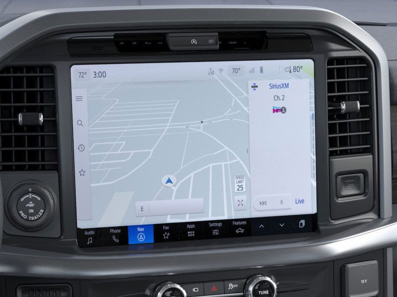 Ford F-150 Vehicle Full-screen Gallery Image 16