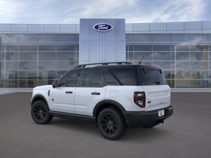 Ford Bronco Sport Vehicle Full-screen Gallery Image 05