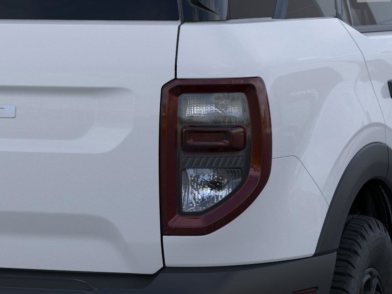 Ford Bronco Sport Vehicle Full-screen Gallery Image 23