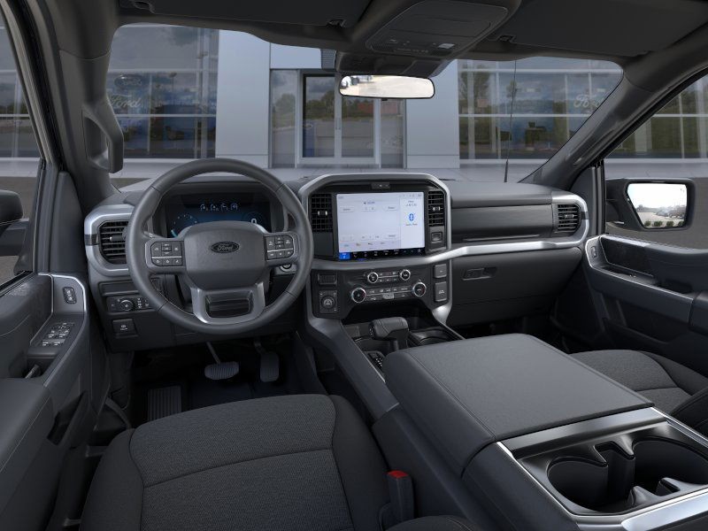 Ford F-150 Vehicle Full-screen Gallery Image 11