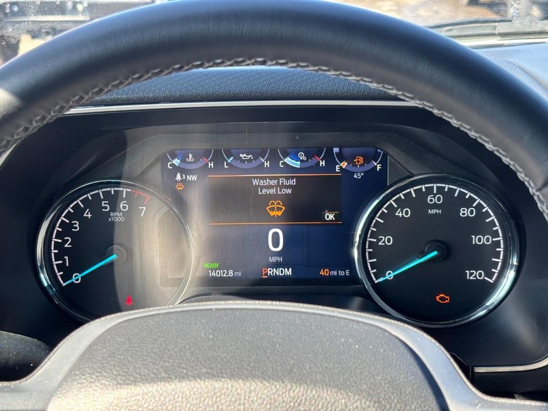 Ford F-150 Vehicle Full-screen Gallery Image 22