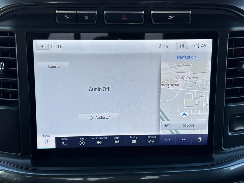 Ford F-150 Vehicle Full-screen Gallery Image 23