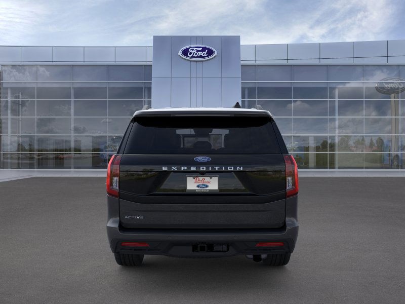 Ford Expedition Vehicle Full-screen Gallery Image 07