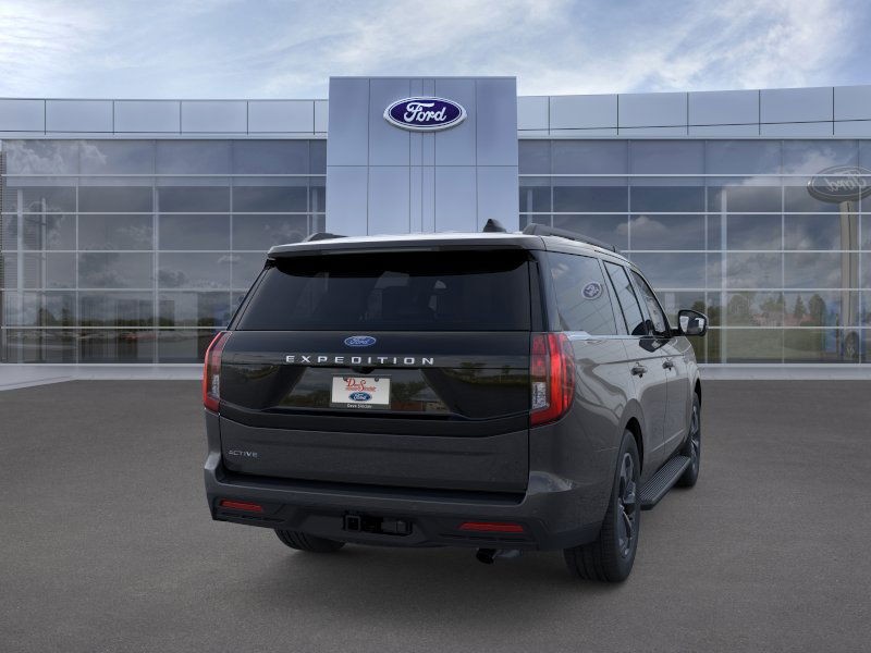 Ford Expedition Vehicle Full-screen Gallery Image 10