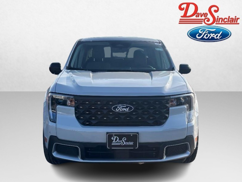 Ford Maverick Vehicle Full-screen Gallery Image 02