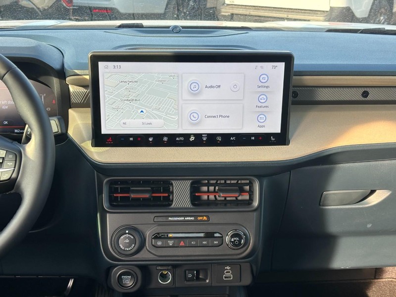 Ford Maverick Vehicle Full-screen Gallery Image 15