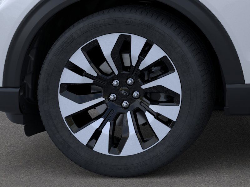 Ford Explorer Vehicle Full-screen Gallery Image 21