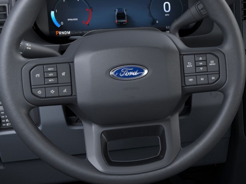 Ford Super Duty F-250 SRW Vehicle Full-screen Gallery Image 14