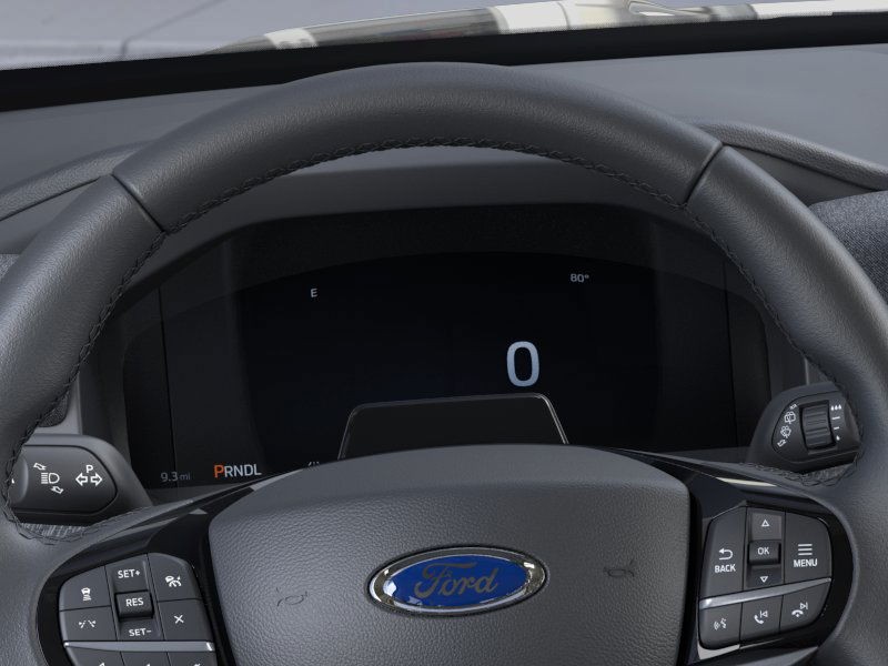 Ford Explorer Vehicle Full-screen Gallery Image 15
