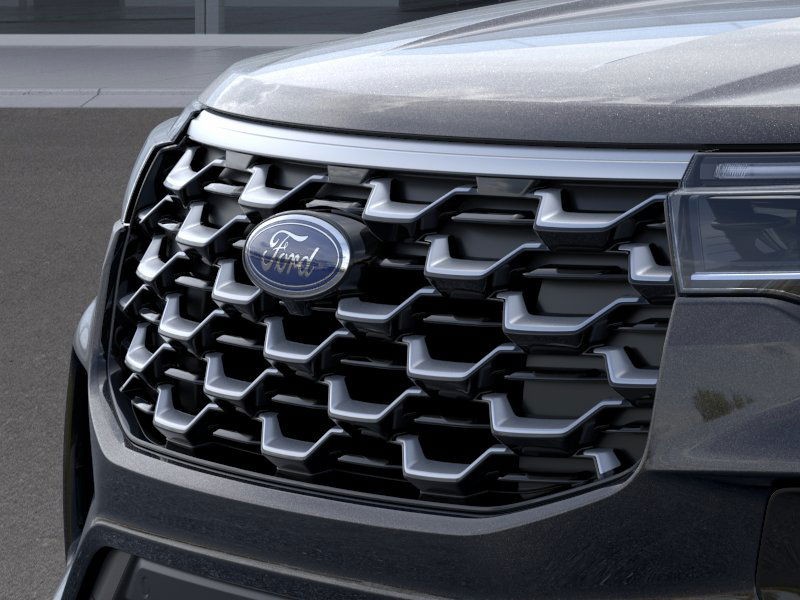 Ford Explorer Vehicle Full-screen Gallery Image 19