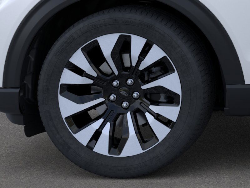 Ford Explorer Vehicle Full-screen Gallery Image 21