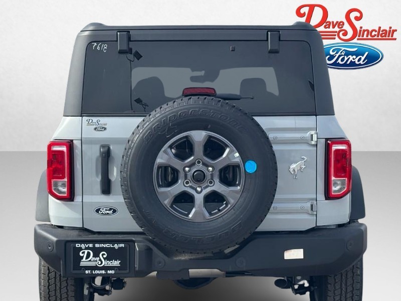 Ford Bronco Vehicle Image 08
