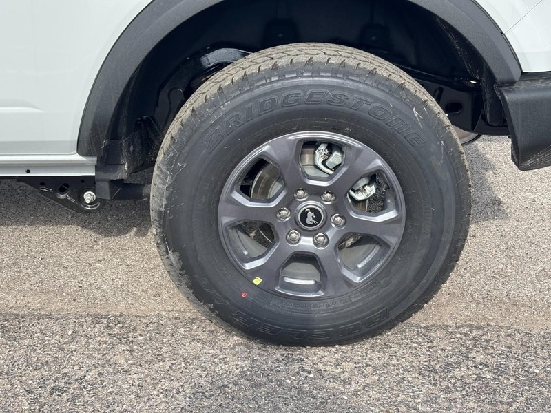 Ford Bronco Vehicle Image 11