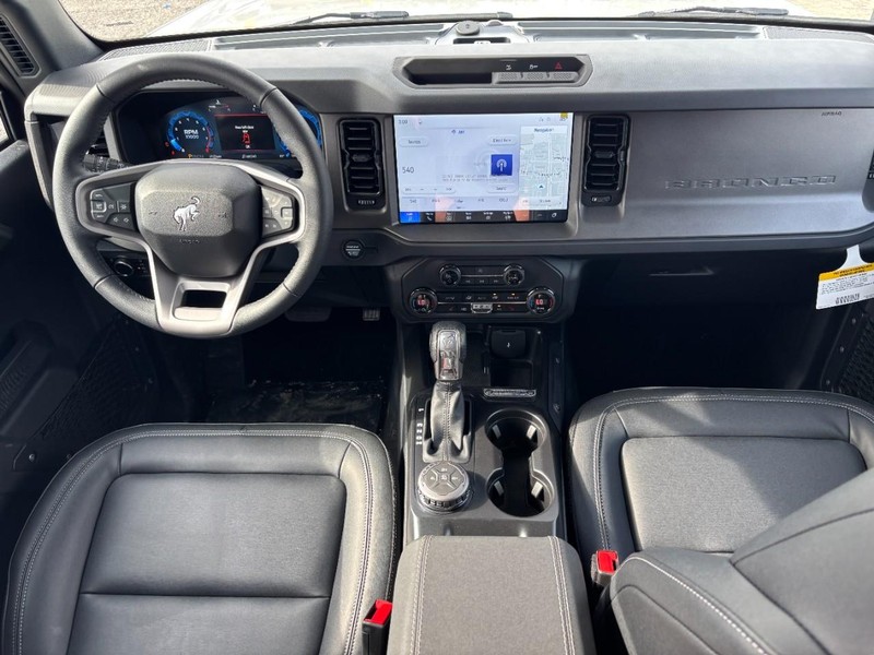 Ford Bronco Vehicle Image 13