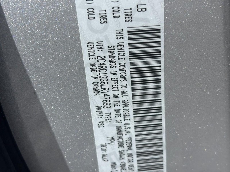 Chrysler Pacifica Vehicle Full-screen Gallery Image 28