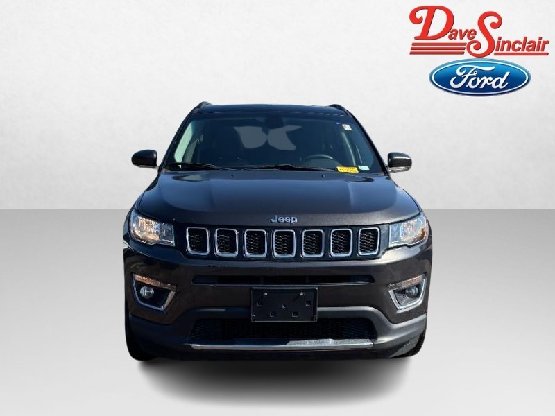 Jeep Compass Vehicle Image 02