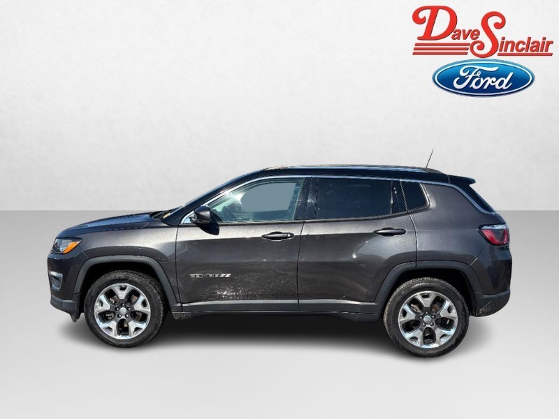 Jeep Compass Vehicle Image 10