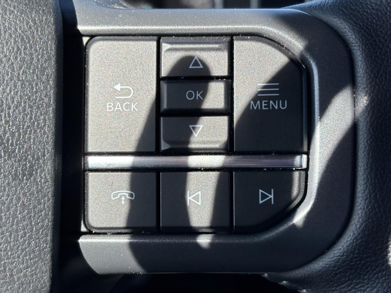 Ford F-150 Vehicle Full-screen Gallery Image 21