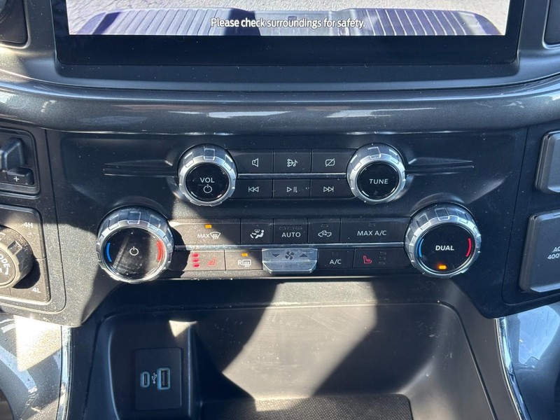 Ford F-150 Vehicle Full-screen Gallery Image 25