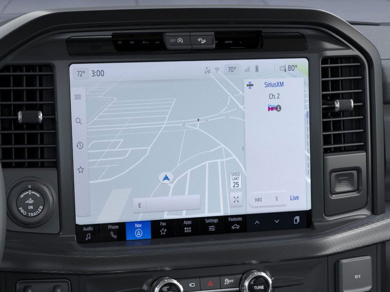 Ford F-150 Vehicle Full-screen Gallery Image 16