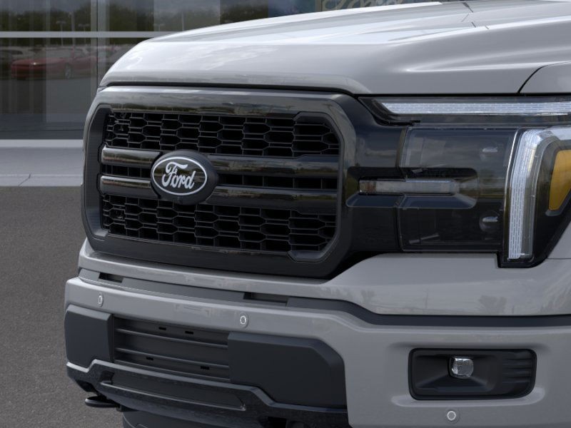 Ford F-150 Vehicle Full-screen Gallery Image 19