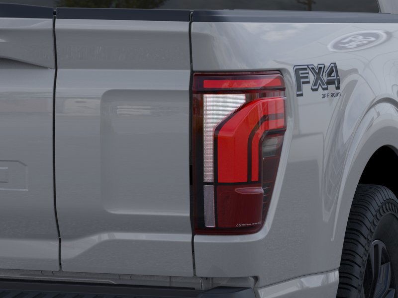 Ford F-150 Vehicle Full-screen Gallery Image 23