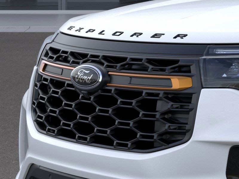 Ford Explorer Vehicle Full-screen Gallery Image 19