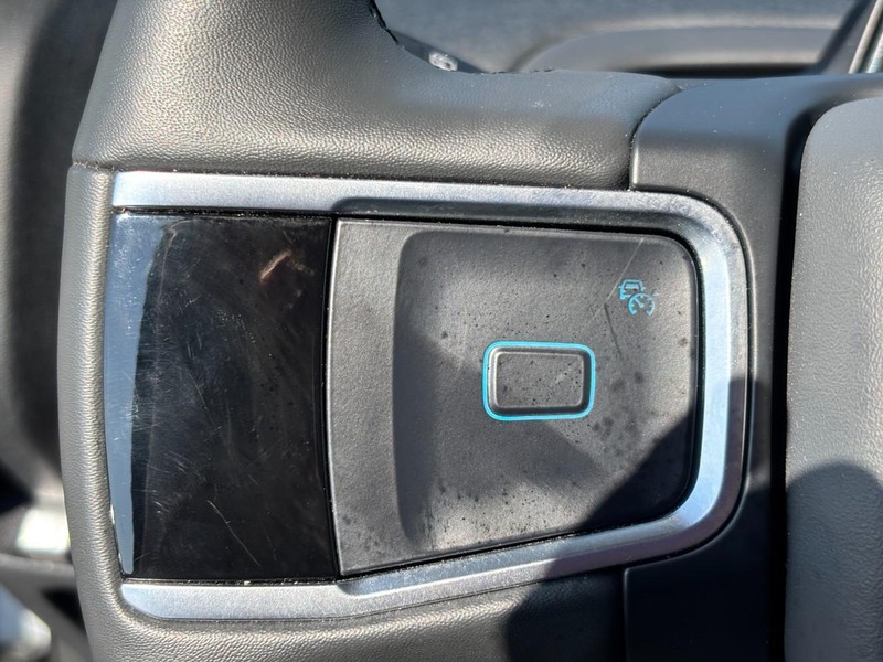 Ford Expedition Vehicle Full-screen Gallery Image 21