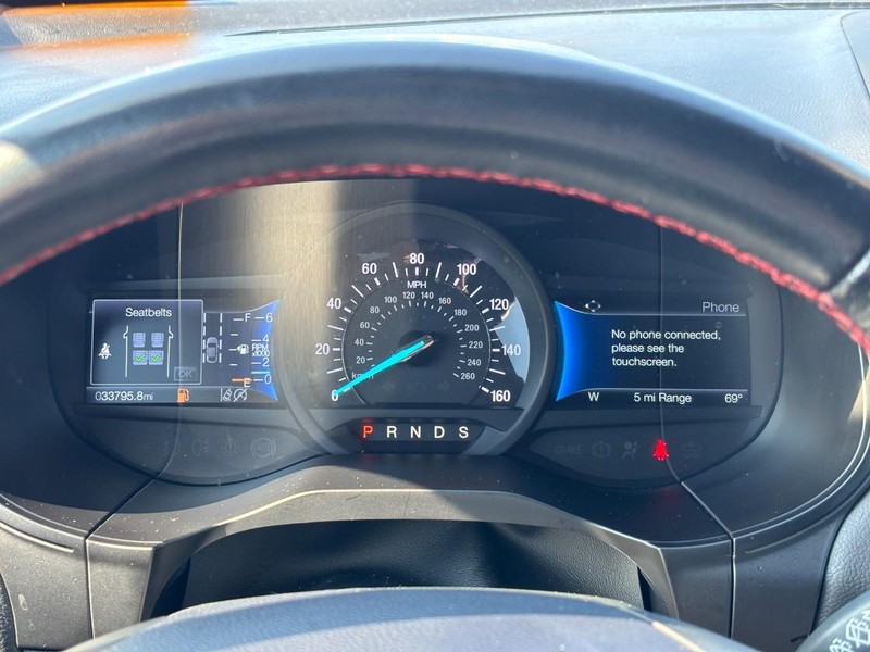 Ford Edge Vehicle Full-screen Gallery Image 22