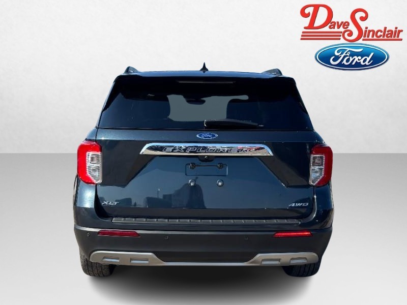 Ford Explorer Vehicle Full-screen Gallery Image 08