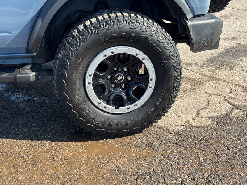 Ford Bronco Vehicle Image 11