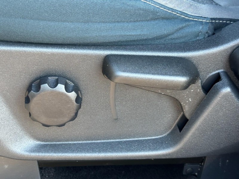 Ford Bronco Vehicle Image 16