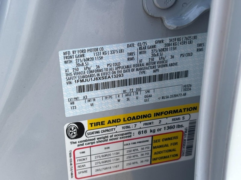 Ford Expedition Vehicle Full-screen Gallery Image 28