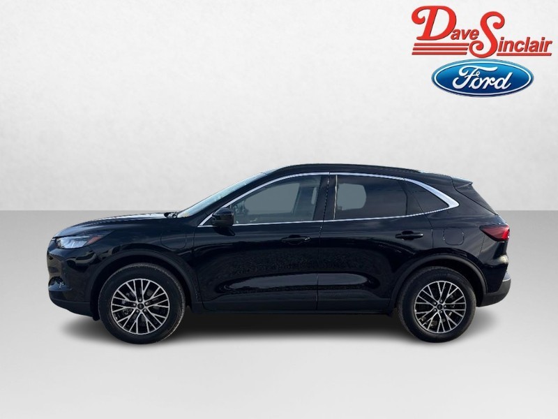 Ford Escape Vehicle Full-screen Gallery Image 10