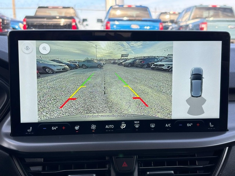 Ford Escape Vehicle Full-screen Gallery Image 23