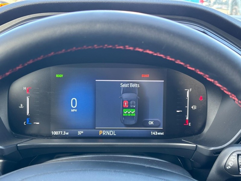 Ford Escape Vehicle Full-screen Gallery Image 22